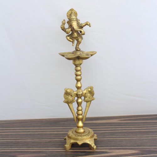 NRITYA GANESHA TRADITIONAL STANDING DIYA