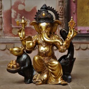 Ganesh on Black Mushak