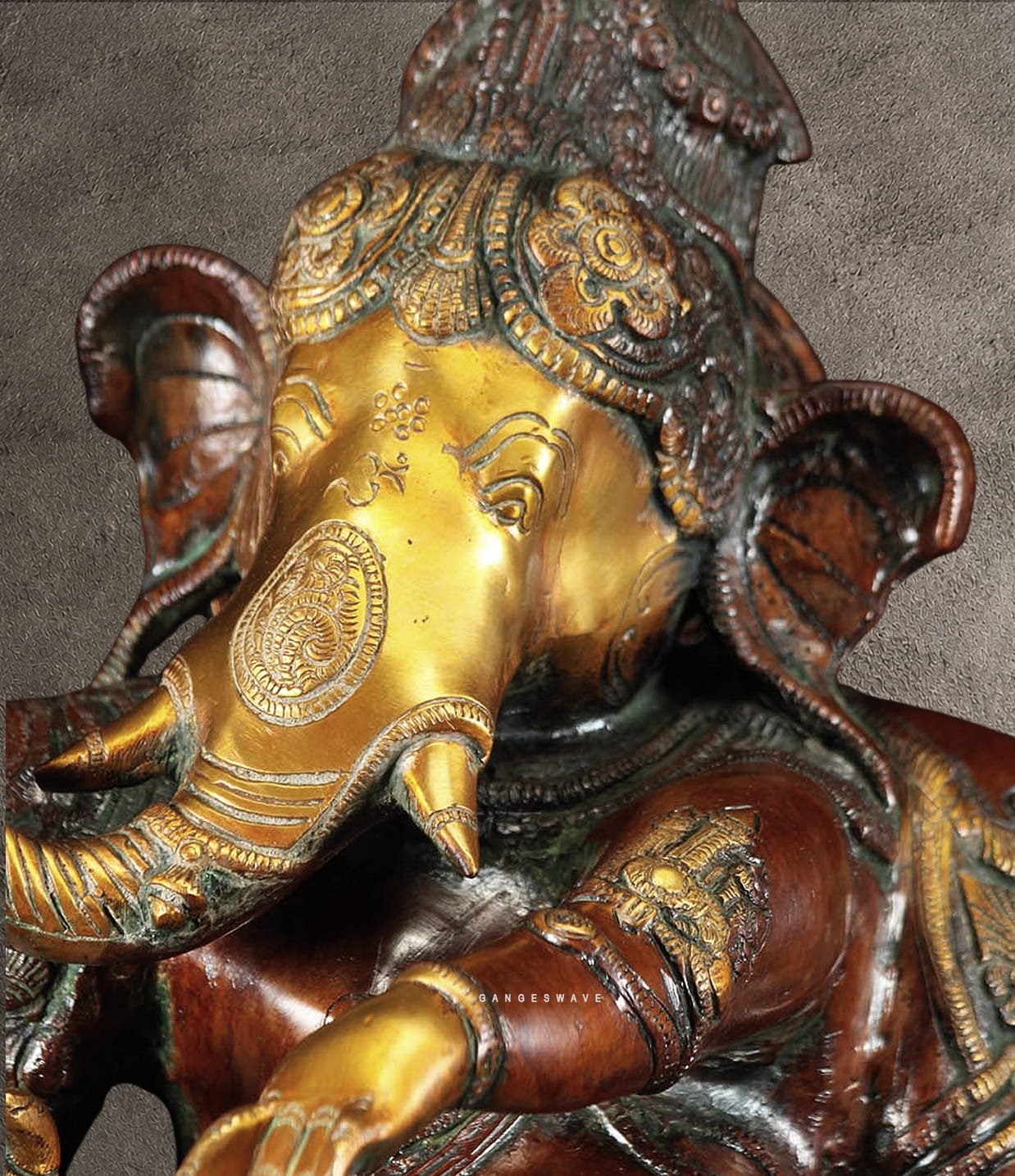 GOLDEN NRITYA GANESH BRASS STATUE - 26 inches - Image 3