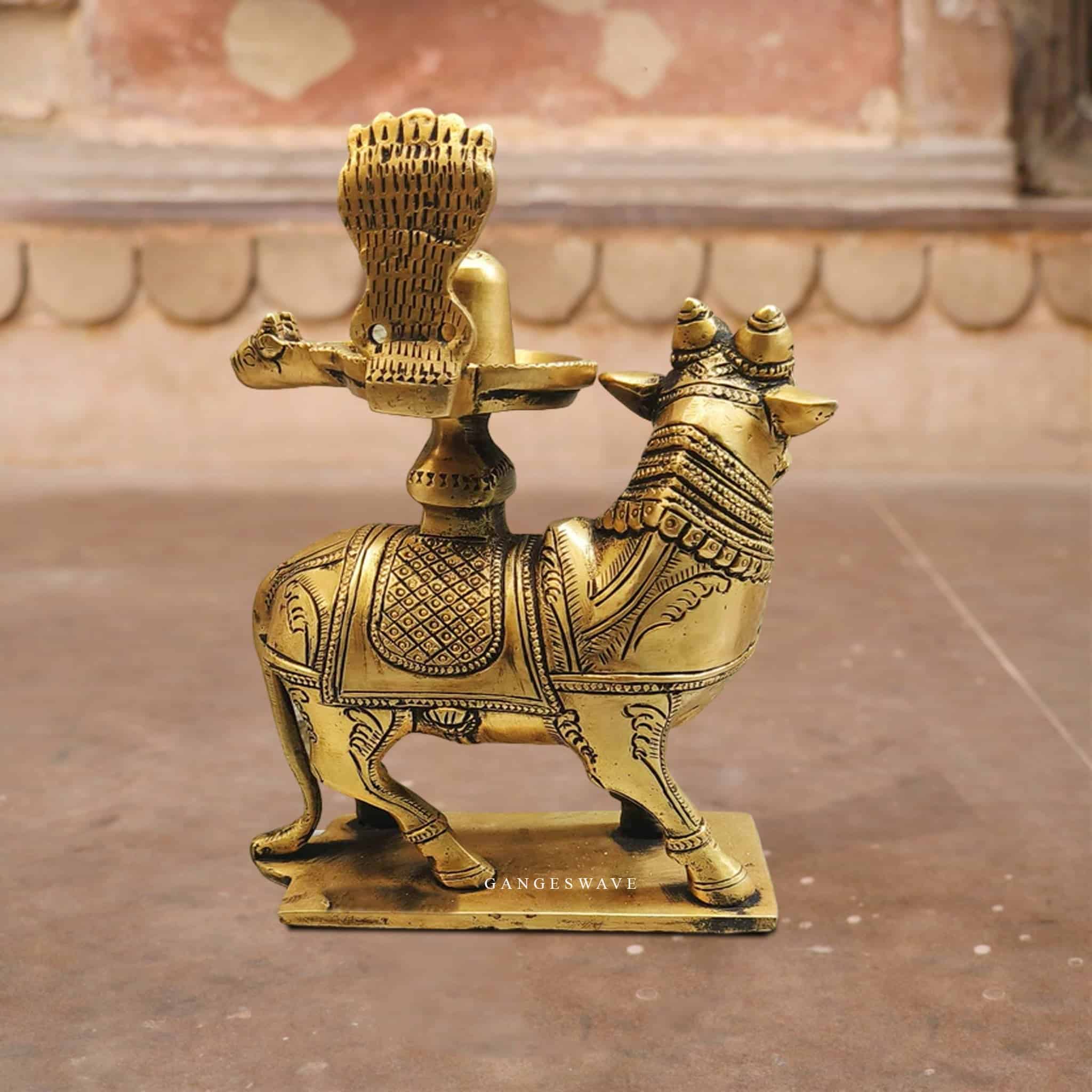 Shivalinga on Nandi - Image 2