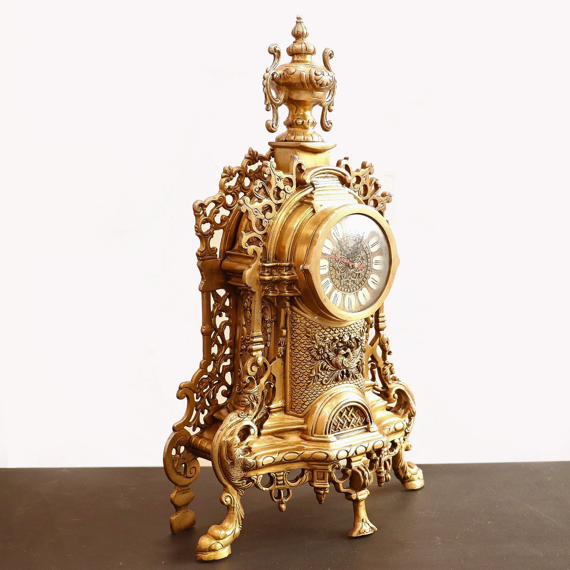 23" Artistic Vintage Finish Table Clock Decor - Image 3
