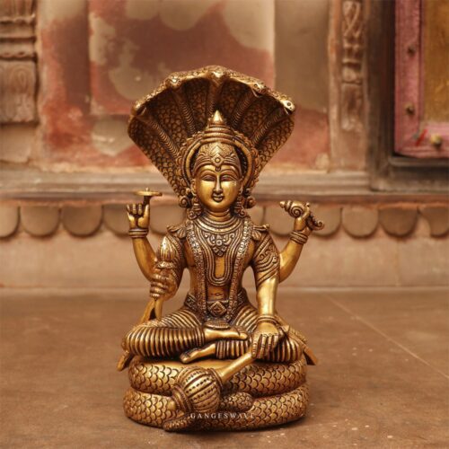 Small Vishnu Idol sitting on Sesh Naag