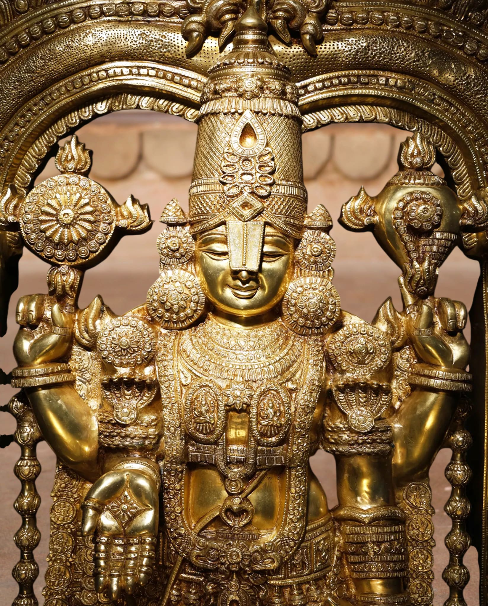 Lord Venkateshvara Tirupati Statue on Kirtimukha Throne- 60 inches - Image 2