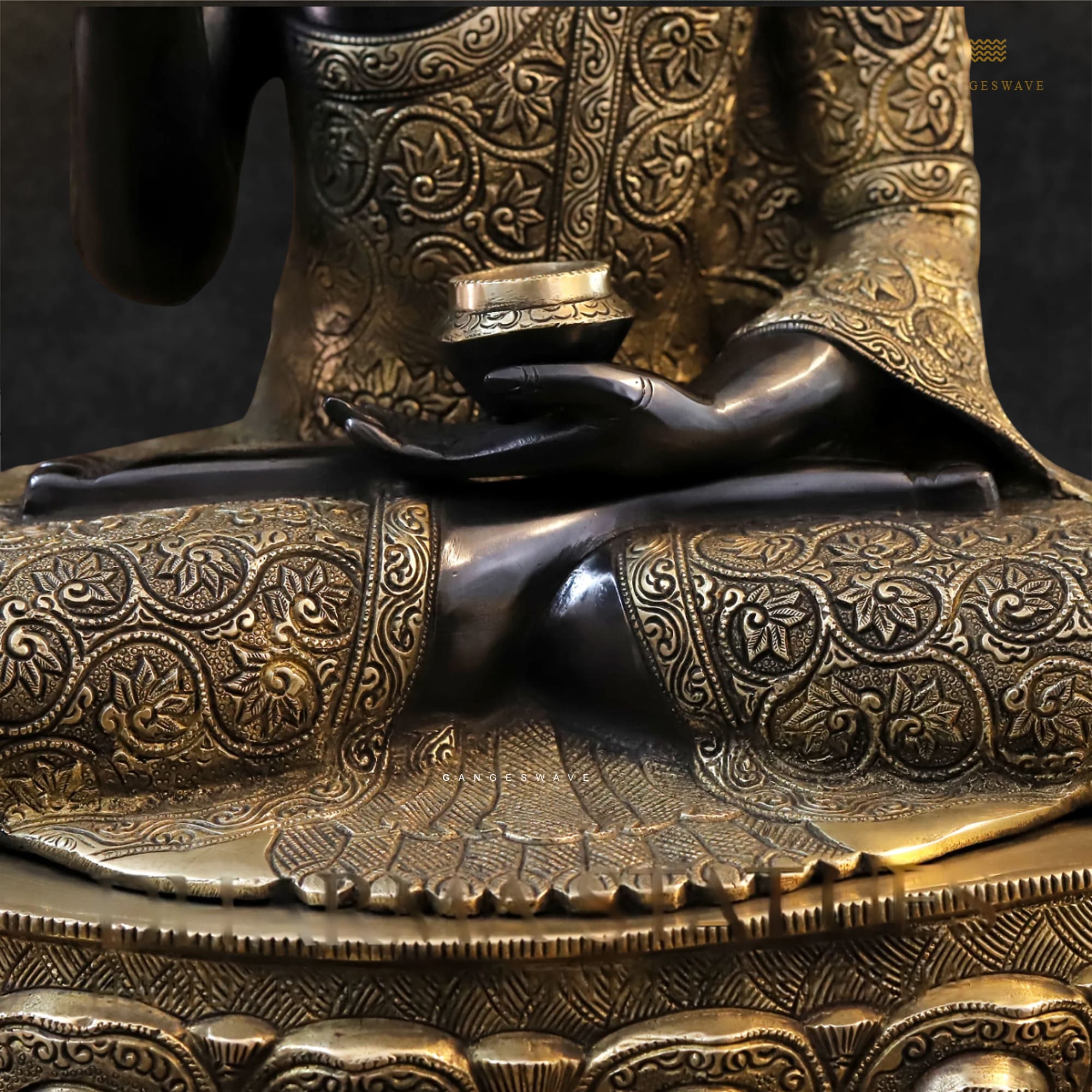 ブッダ像ー金張り  Buddha StatueーGold Ｐlated Golden Premium Meditating Blessing Buddha Brass Antique Artifact