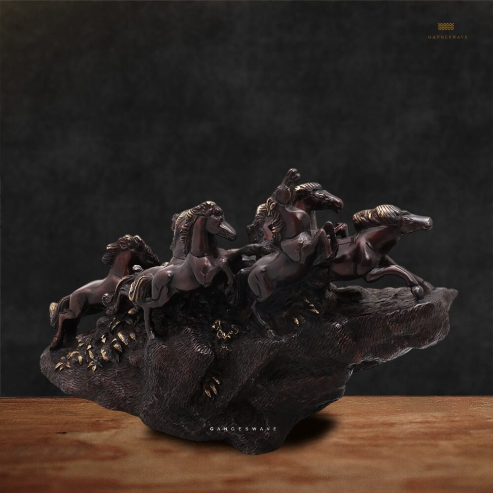 9 Horses Brass Decor
