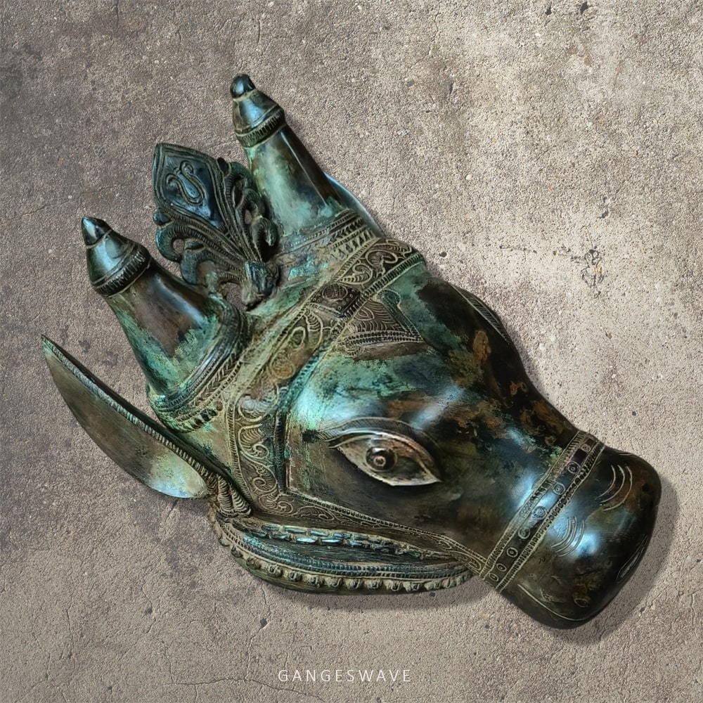 Nandi Head Brass Decor in Vintage Finish
