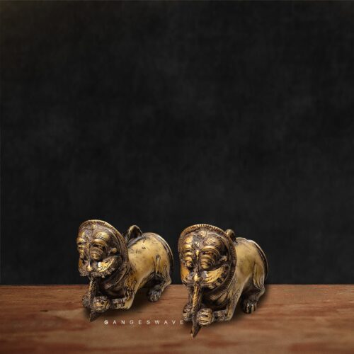 Decorative brass lion figurines handcrafted Indian brass artifacts