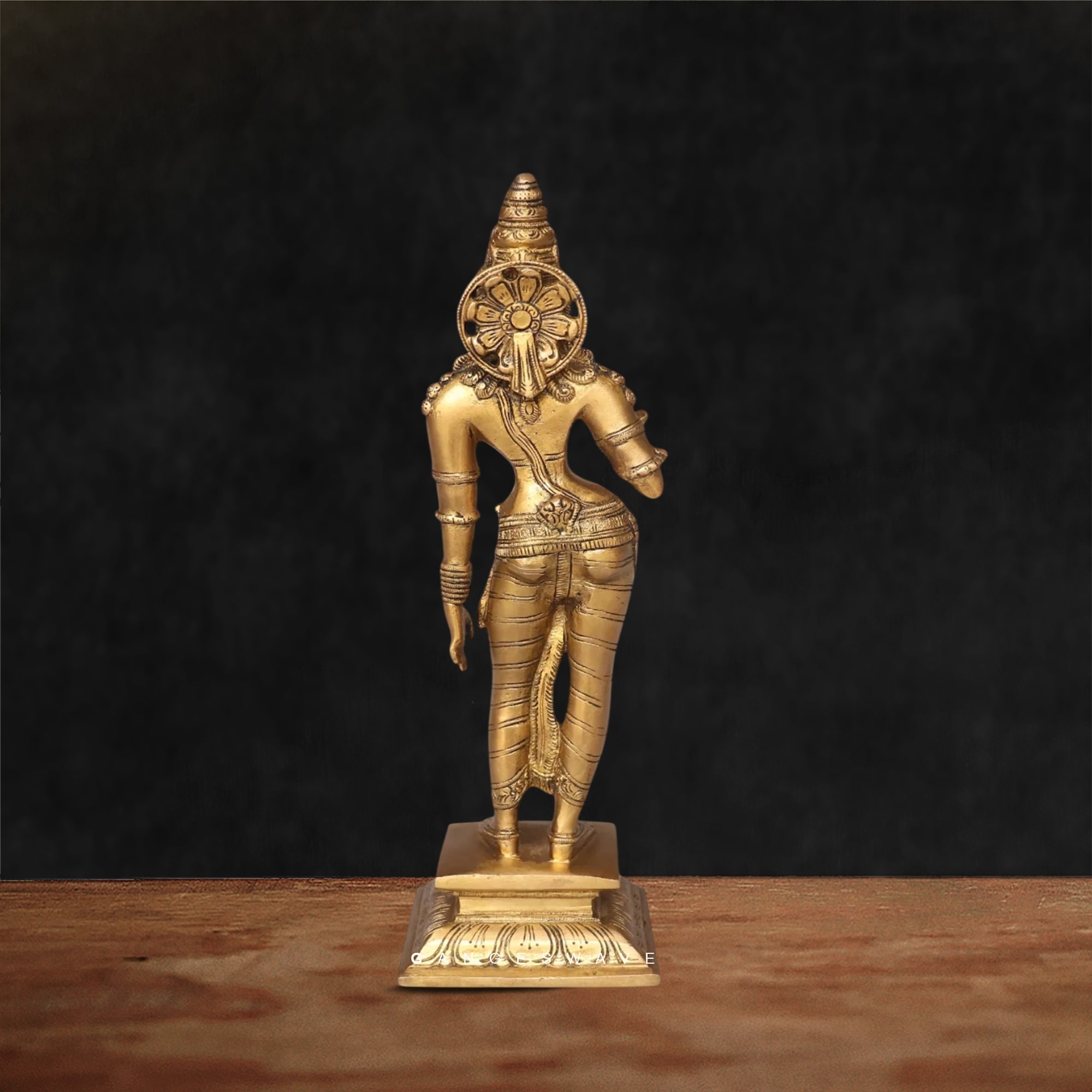 Goddess Parvati Brass Idol – Traditional South Indian Craftsmanship - Image 2