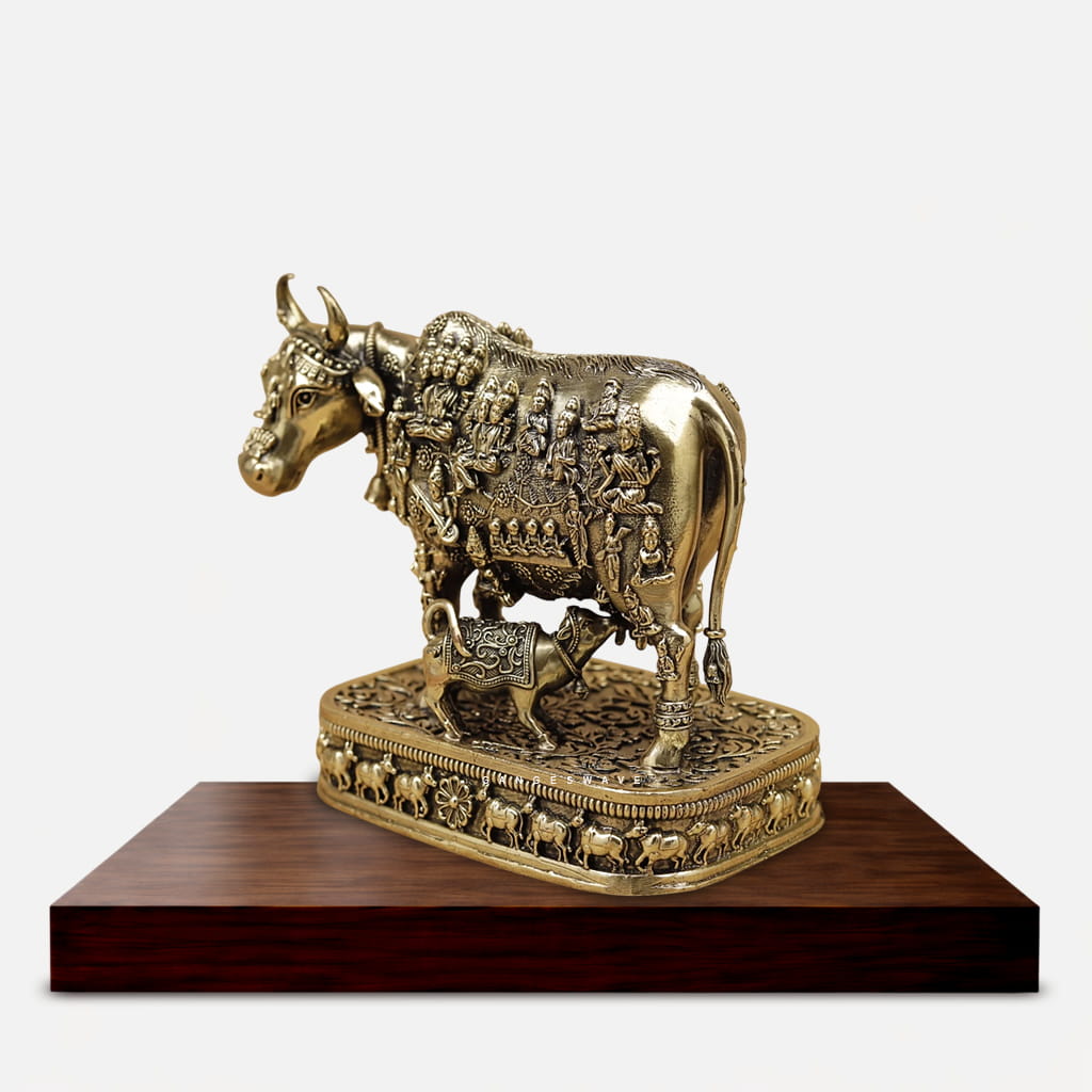 4.5 inches Superfine Brass Kamdhenu Cow with Calf Idol - Image 5