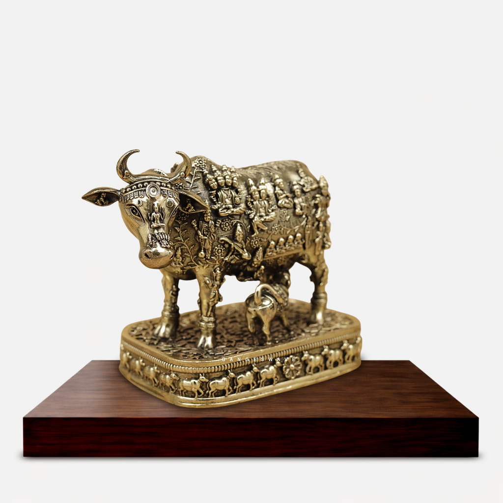 4.5 inches Superfine Brass Kamdhenu Cow with Calf Idol - Image 2