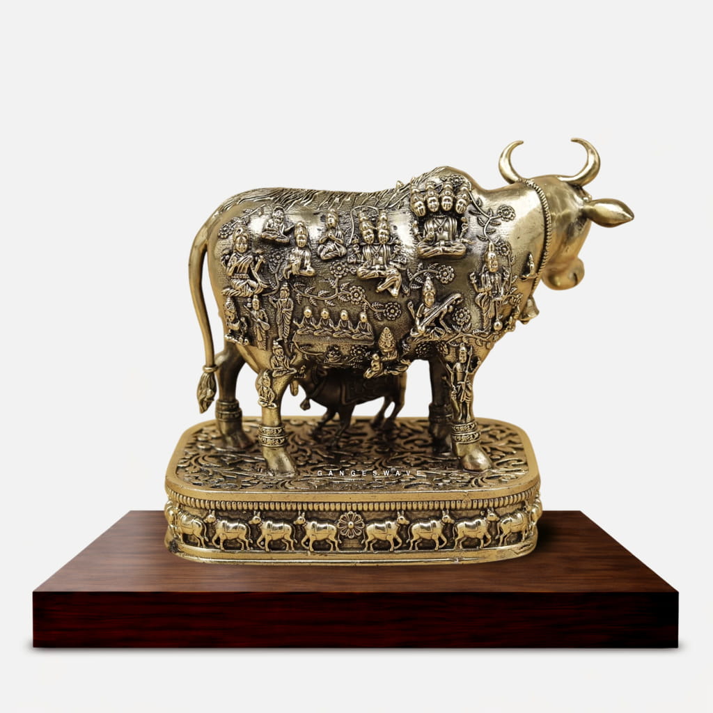 4.5 inches Superfine Brass Kamdhenu Cow with Calf Idol - Image 3