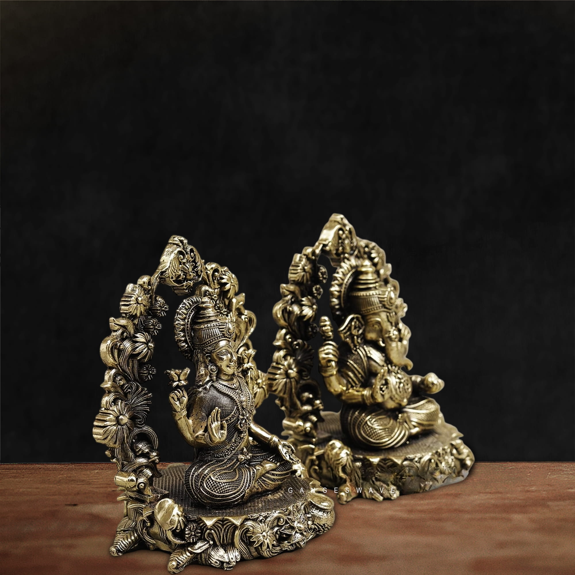 Superfine Brass Lakshmi & Ganesha Idol Set - 5 inches - Image 2
