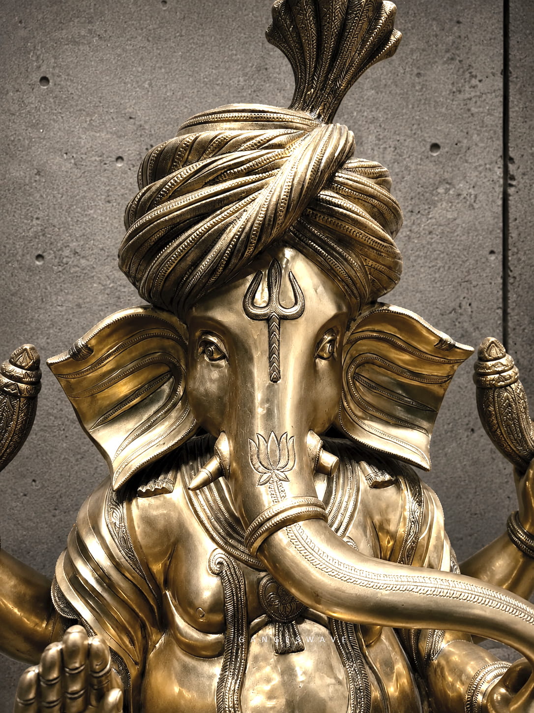 Superfine Large Pagdi Ganesh Murti - 46 inches - Image 4