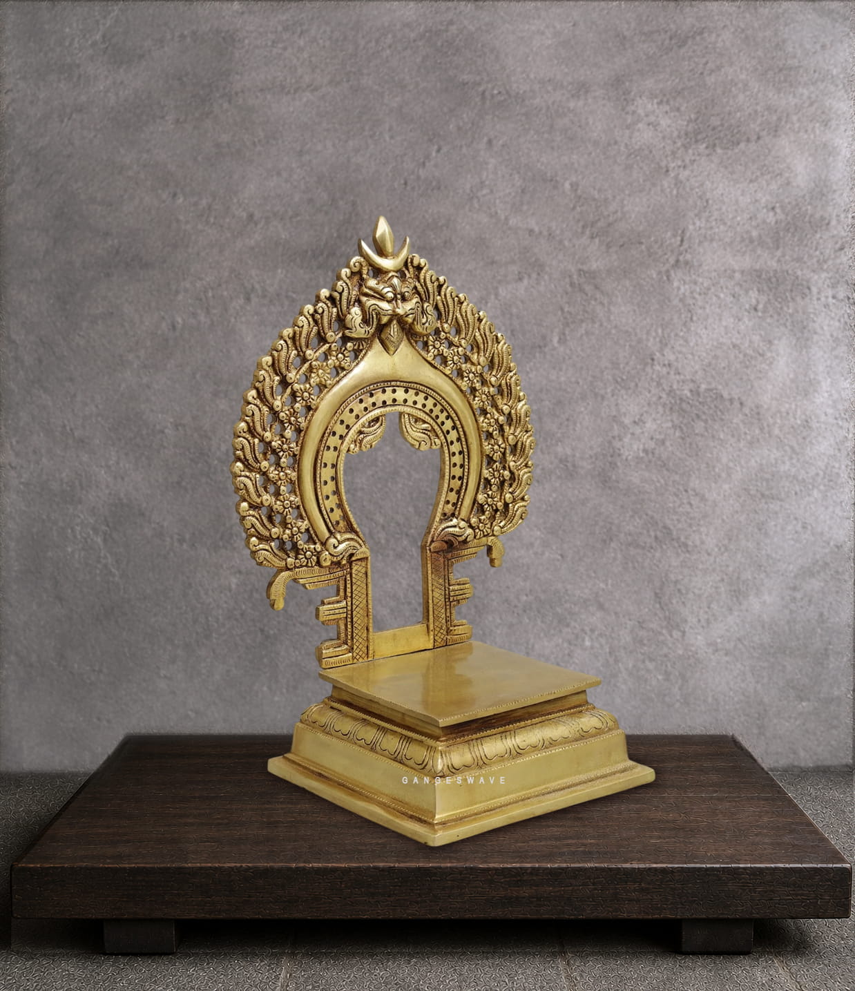 14-Inch Brass Prabhavali – Ornate Traditional Arch for Deity Idols - Image 3