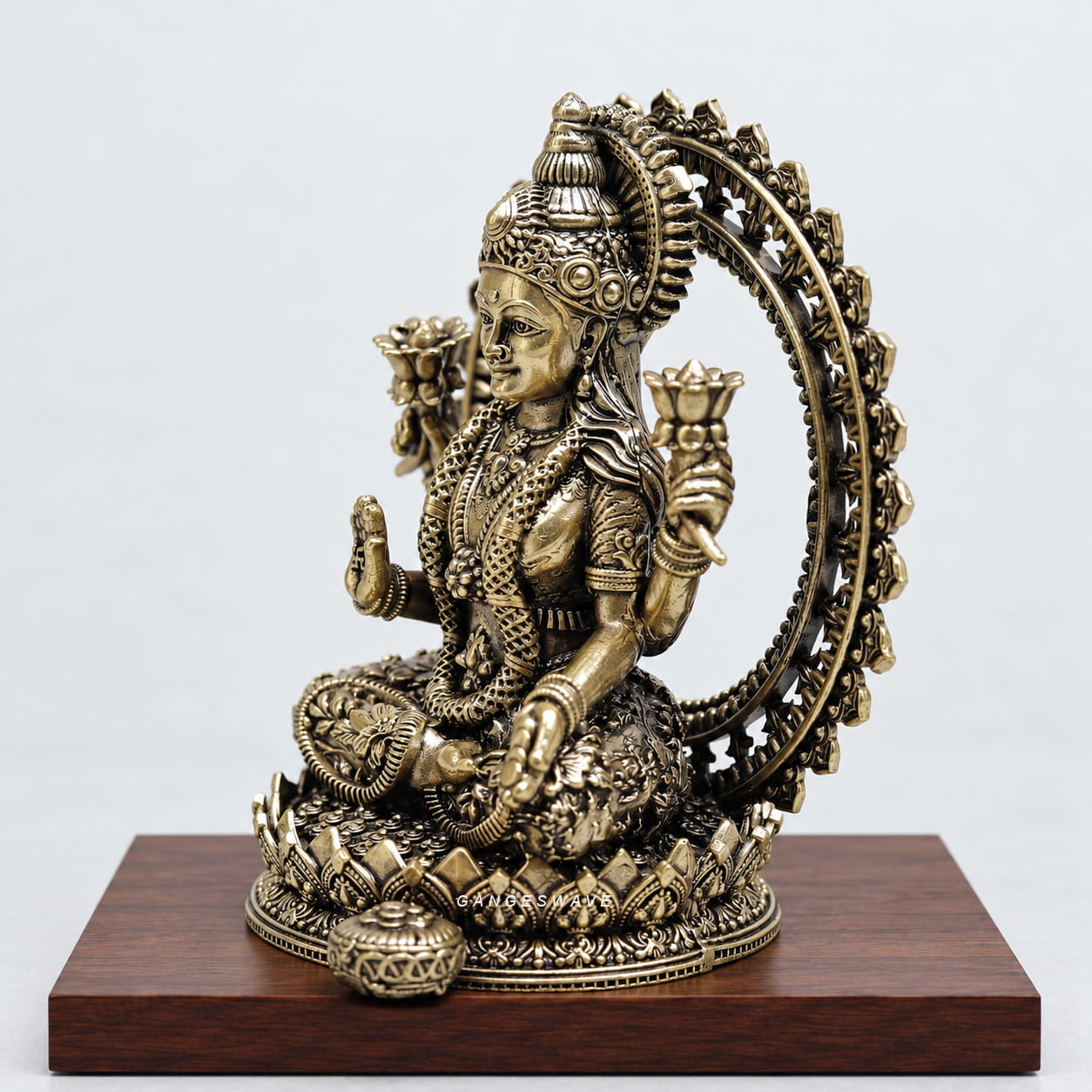 4 inches MaLakshmi Brass Statue with Ornate Frame - Image 4